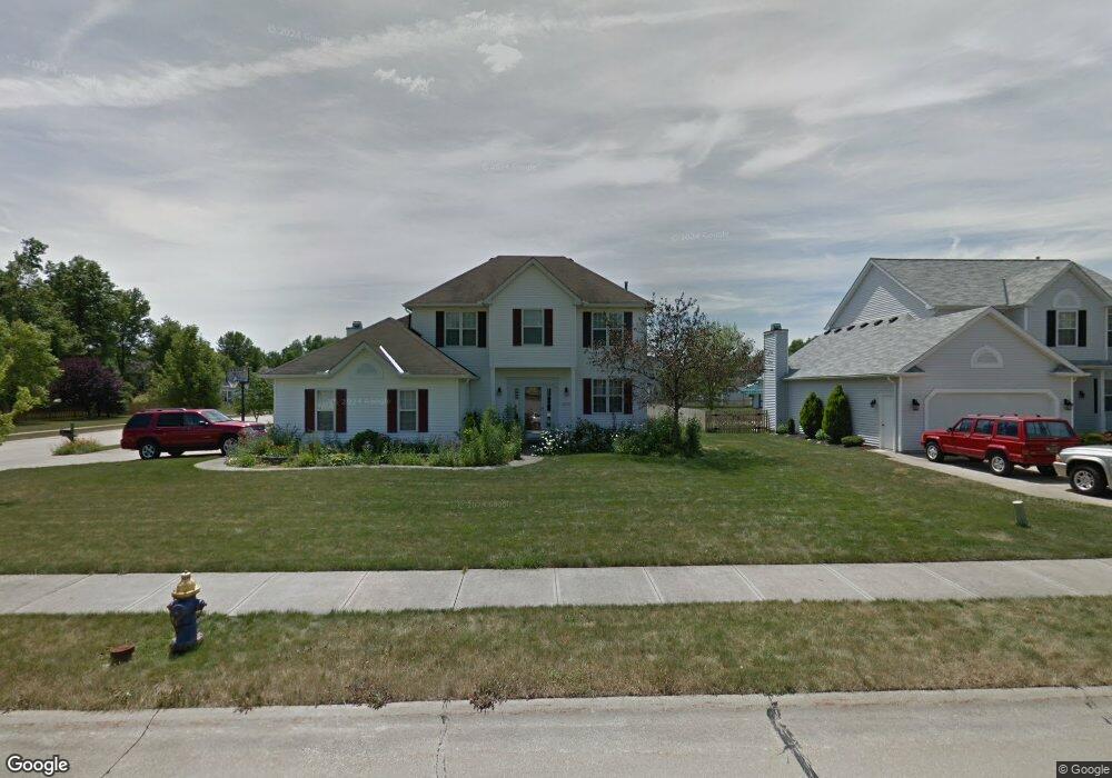 26999 Valeside Ln, Olmsted Falls, OH 44138 - photo 1