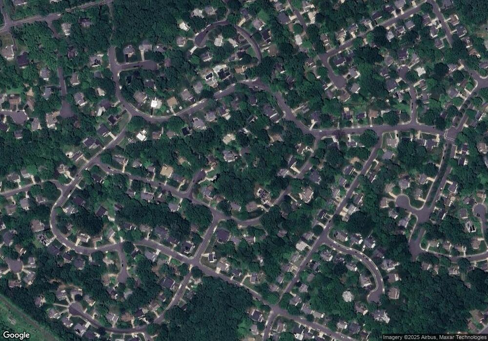 1907 Memory Ct, Vienna, VA 22182 - photo 1