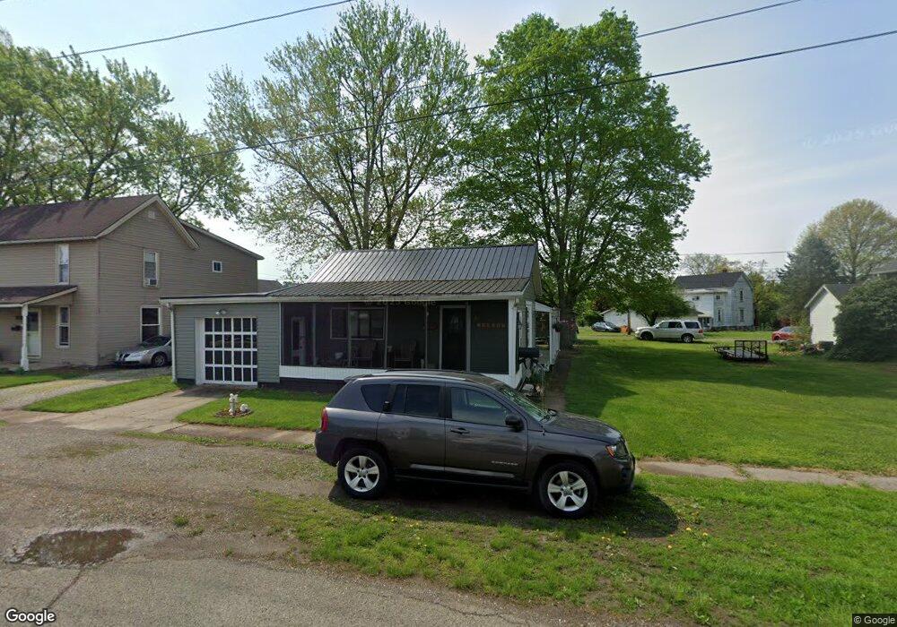 911 Cassingham Ave, Coshocton, OH 43812 - photo 1