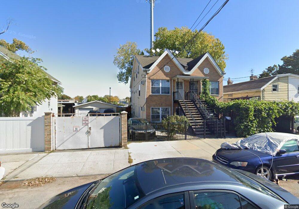 10477 165th St, Jamaica, NY 11433 - photo 1