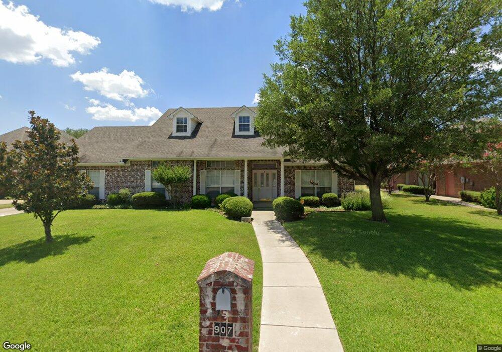 907 Mesquite St, Gainesville, TX 76240 - photo 1