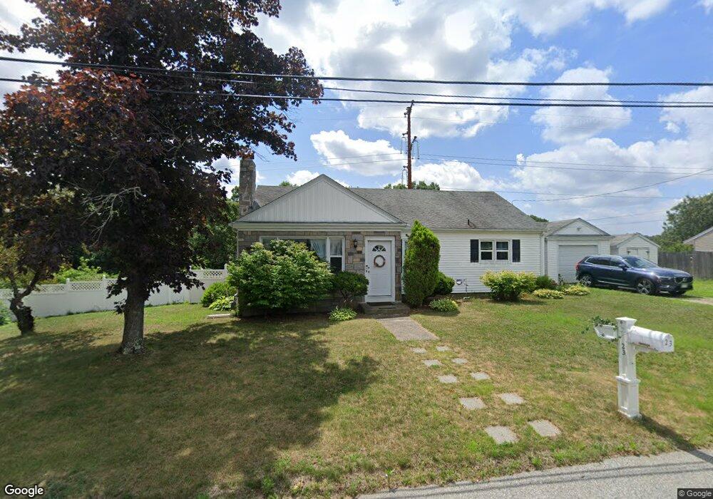 23 Chesnut Grove Ave, Cumberland, RI 02864 - photo 1