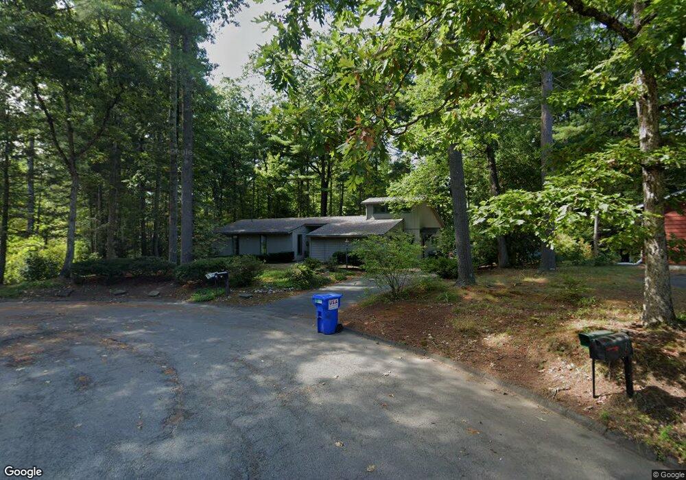 11 Laurel Ln, Amherst, MA 01002 - photo 1