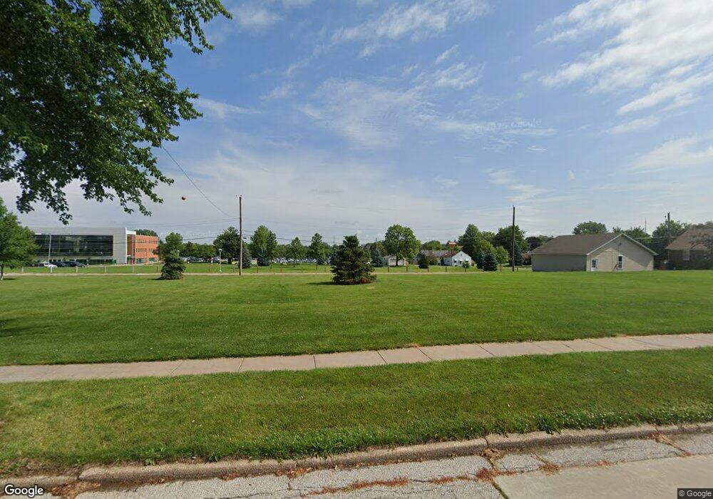 1406 Elm St, Davenport, IA 52803 - photo 1