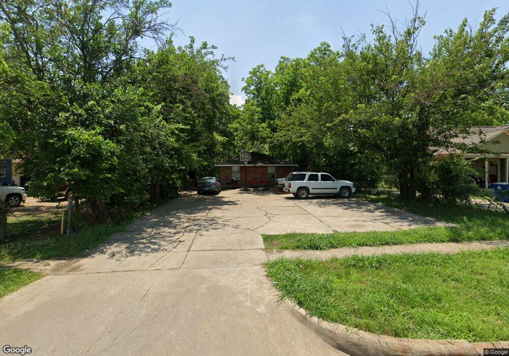 605 NW Main St, Ennis, TX 75119 - photo 1