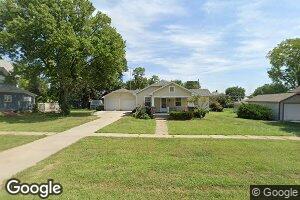 326 N Franklin St, Red Cloud, NE 68970