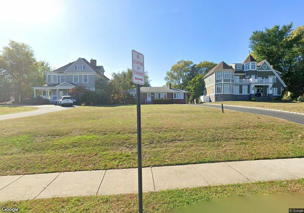 438 Cliff Rd, Sewaren, NJ 07077 - photo 1