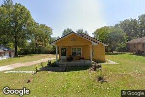 208 Moore St, Duck Hill, MS 38925