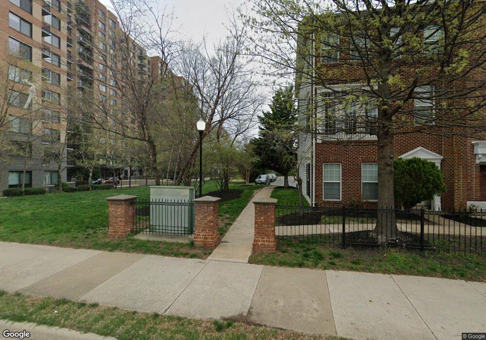 2426 Huntington Ave, Alexandria, VA 22303 - photo 1