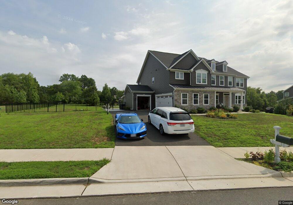 9812 Thoroughbred Rd, Warrenton, VA 20187 - photo 1