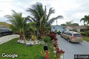 1110 Pinetree Dr, Lantana, FL 33462