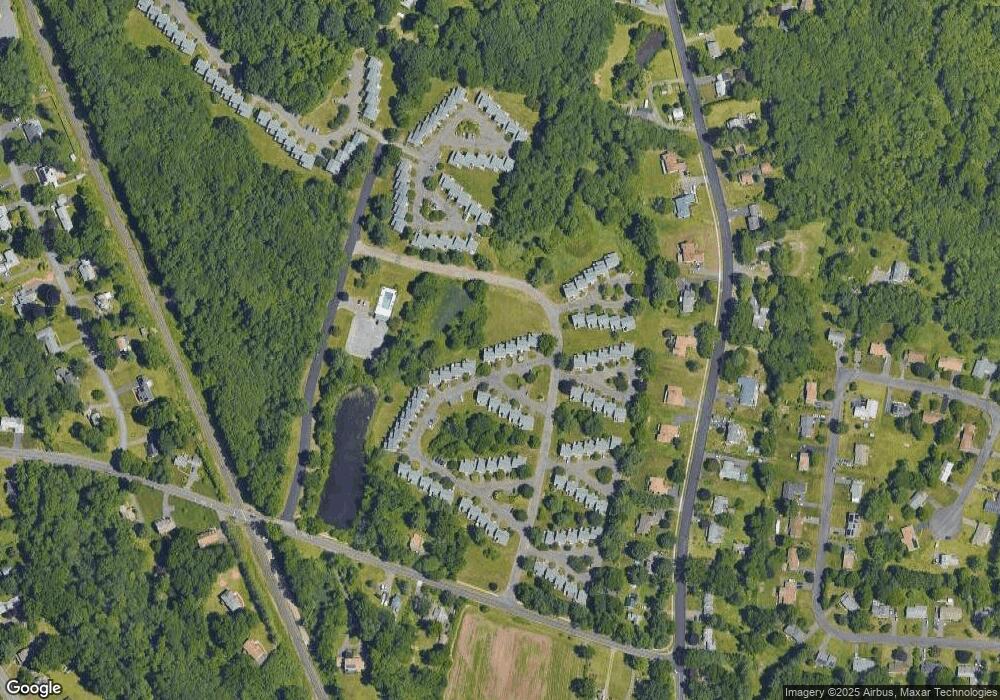 43 Hawthorne Ln, Bloomfield, CT 06002 - photo 1