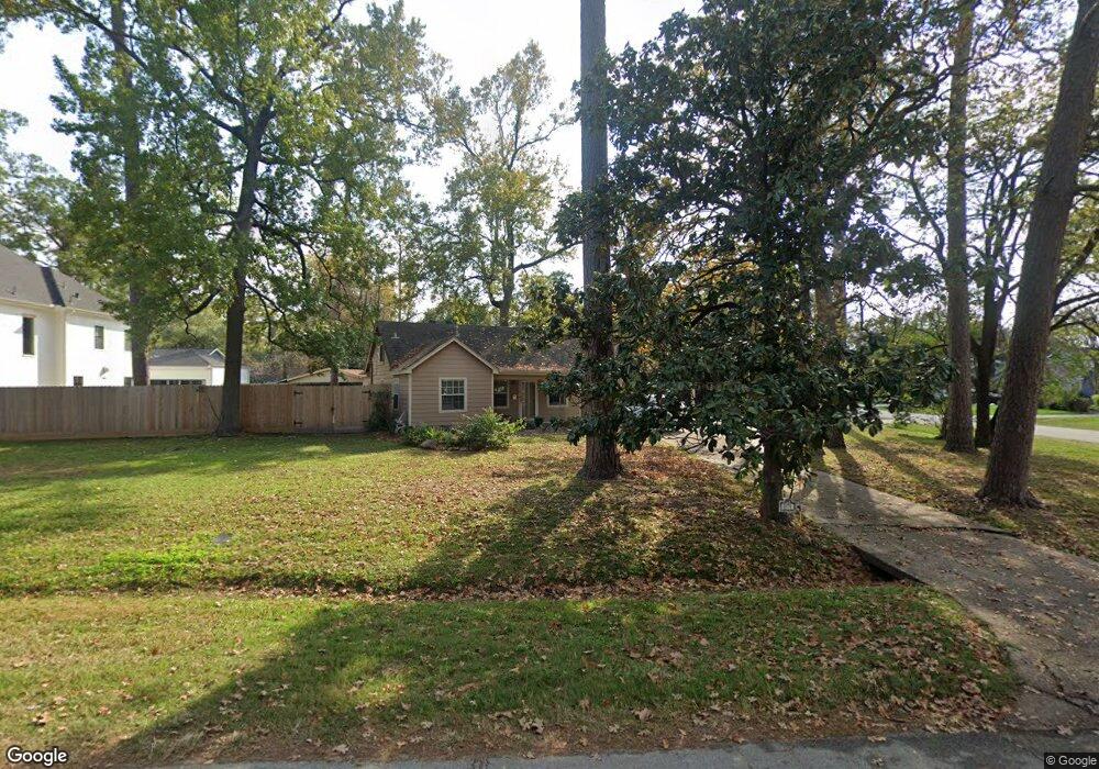 1079 Gardenia Dr, Houston, TX 77018 - photo 1