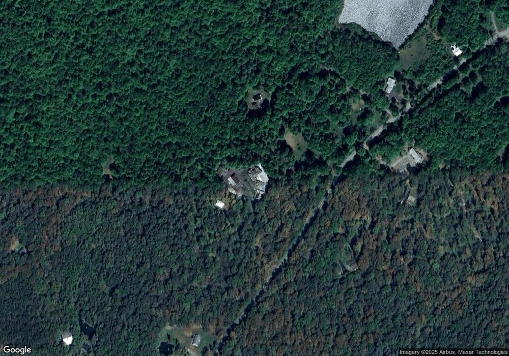 563 Carlton Rd, Tobyhanna, PA 18466 - photo 1