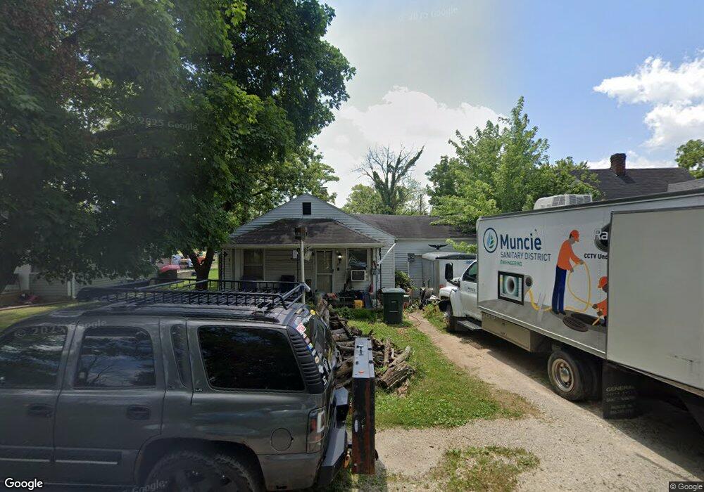 211 E Berkley Ave, Muncie, IN 47303 - photo 1