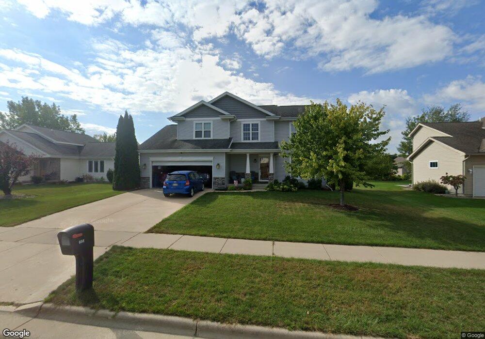 858 Ashworth Dr, Oregon, WI 53575 - photo 1