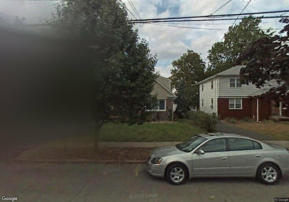 643 Chase Ave, Lyndhurst, NJ 07071 - photo 1