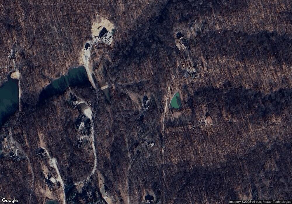 8724 Winslow Ct, Columbus, IN 47201 - photo 1