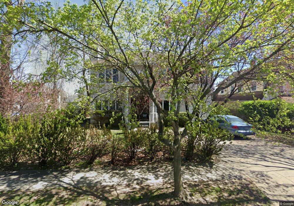 41 Forest Row, Great Neck, NY 11024 - photo 1