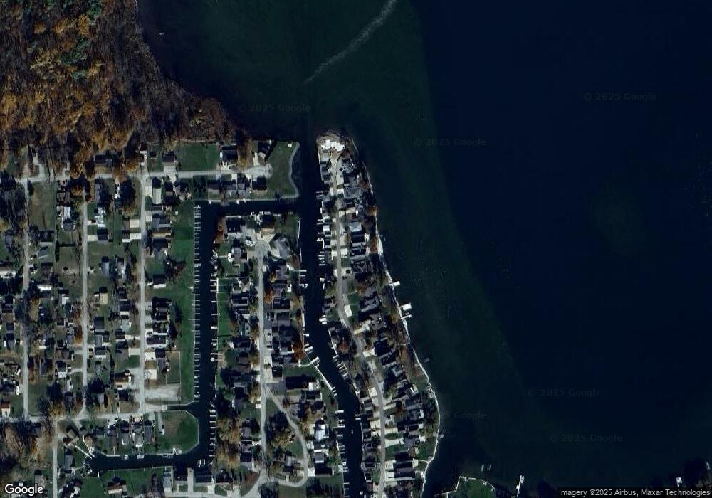 9916 N Bayshore Dr, Syracuse, IN 46567 - photo 1