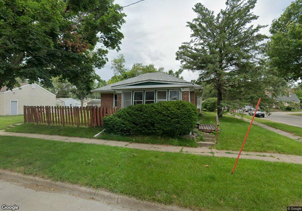 1130 11th St NW, Cedar Rapids, IA 52405 - photo 1