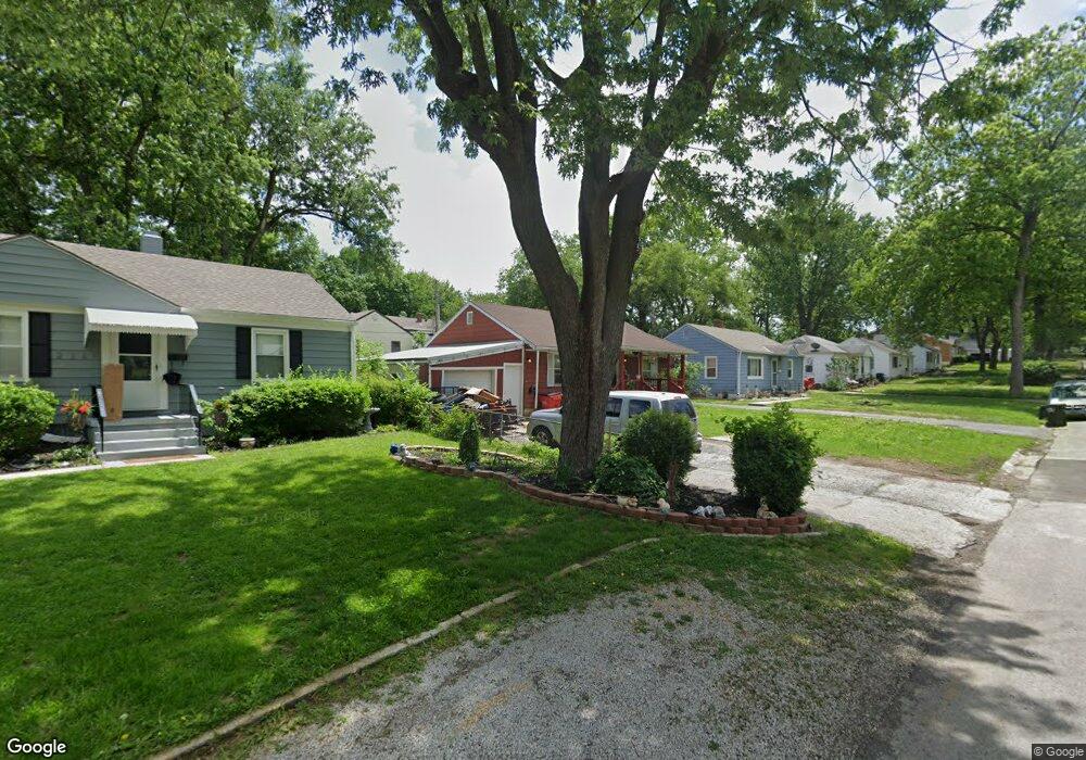 2323 S Hall Rd, Independence, MO 64052 - photo 1