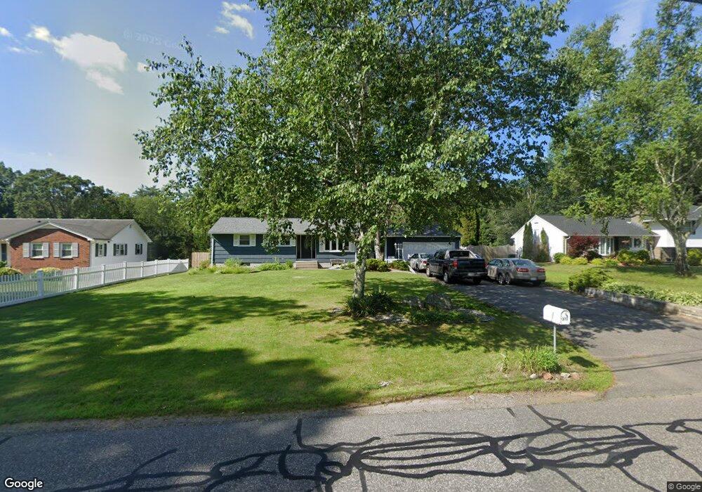 377 Lyon St, Ludlow, MA 01056 - photo 1