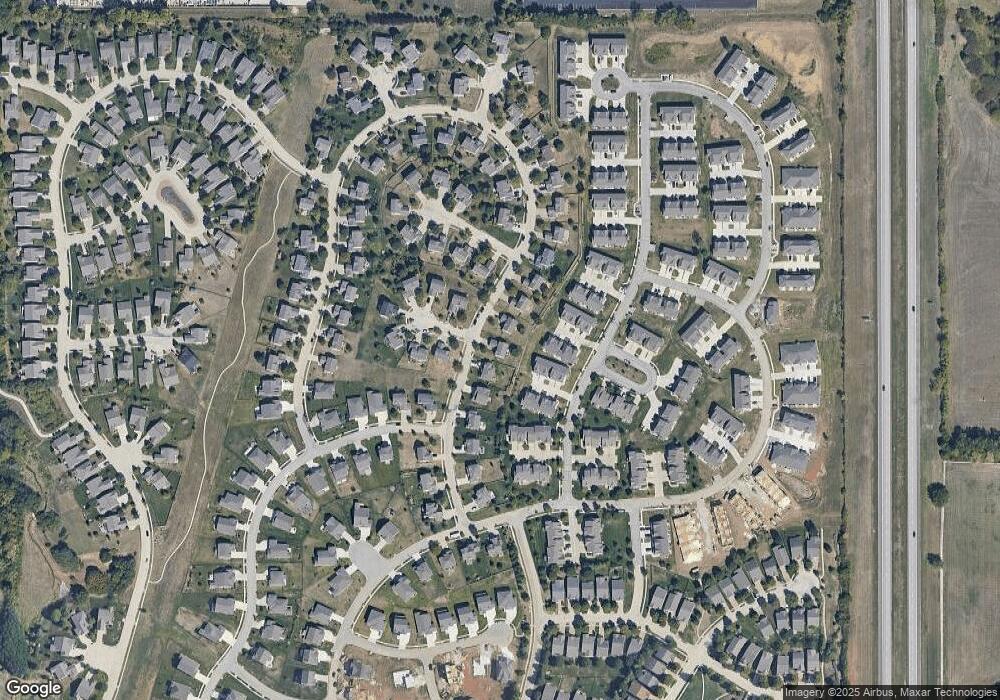 8819 Dunraven St, Lenexa, KS 66227 - photo 1