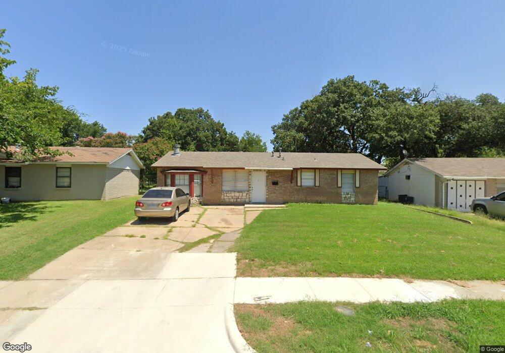 1501 Greenbrier Dr, Mesquite, TX 75149 - photo 1