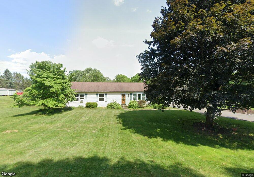 681 Country Club Rd, Greenfield, MA 01301 - photo 1