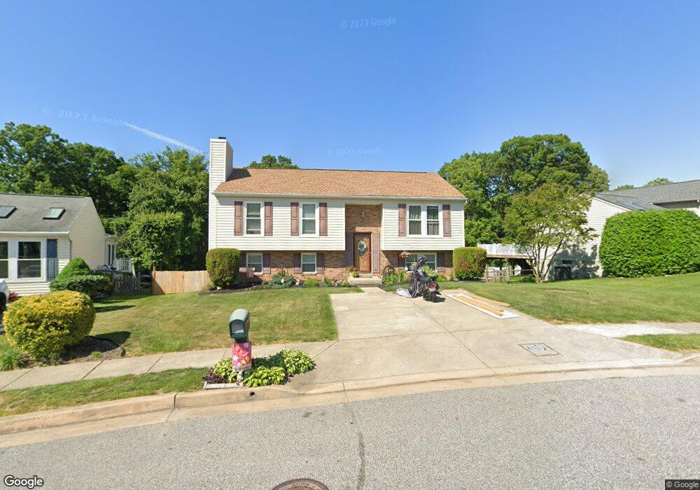 4 Yew Rd, Essex, MD 21221 - photo 1