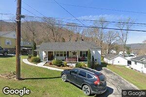 259 Oak St, Benham, KY 40807