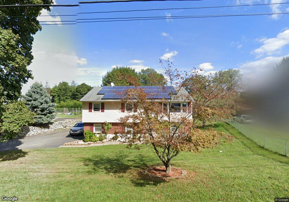 8 Cinder Rd, Garnerville, NY 10923 - photo 1