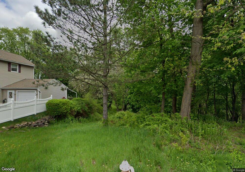 131 Railroad Ct unit 133, Taylor, PA 18517 - photo 1