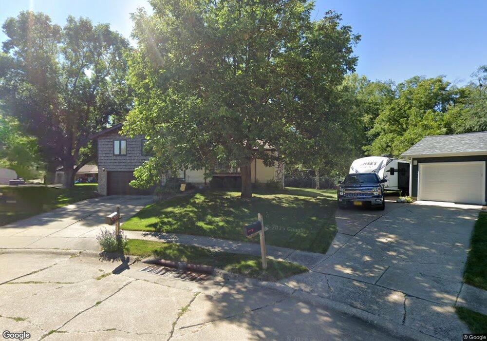 4653 Hitching Post Ct, Davenport, IA 52806 - photo 1