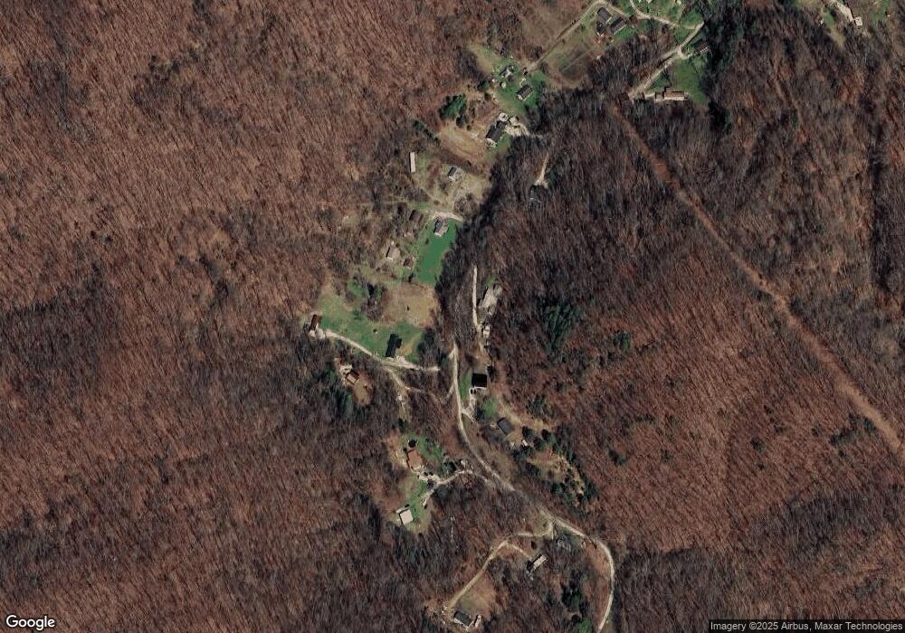 319 Roy Branch Rd, Branchland, WV 25506 - photo 1