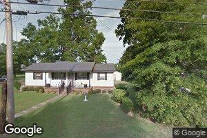 226 Cherry St, Como, MS 38619