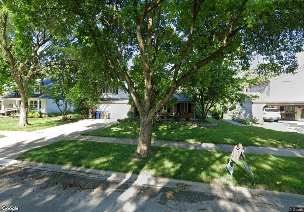 1548 Shenandoah Ln, Naperville, IL 60563 - photo 1