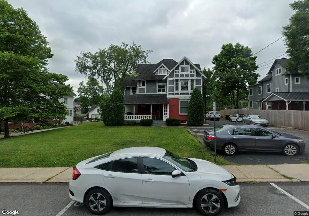 124 W Wayne Ave unit C, Wayne, PA 19087 - photo 1