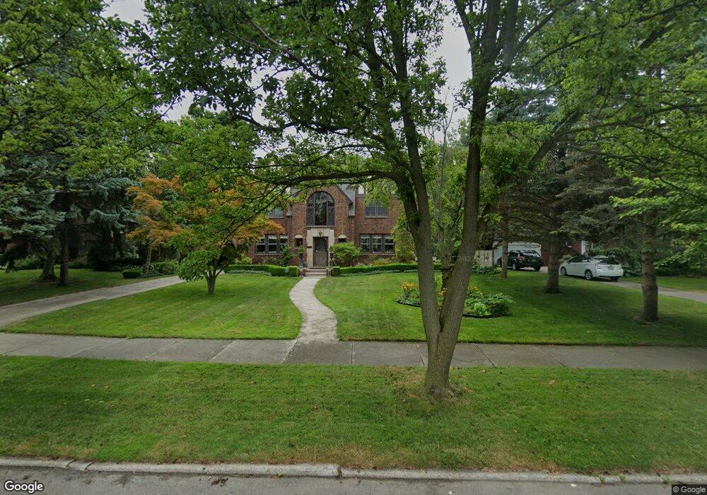 710 Westchester Rd, Grosse Pointe Park, MI 48230 - photo 1