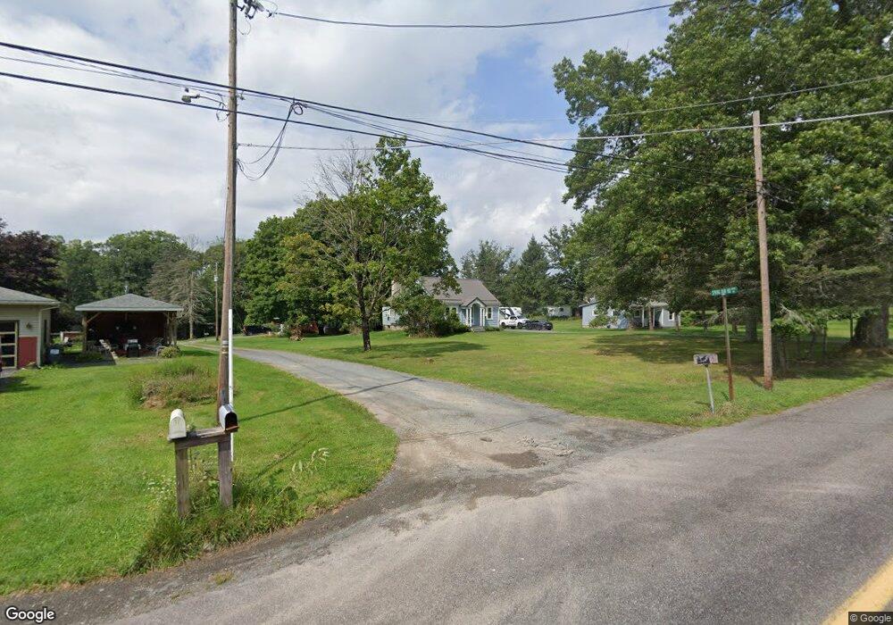 493 Rowland Rd, Greeley, PA 18425 - photo 1