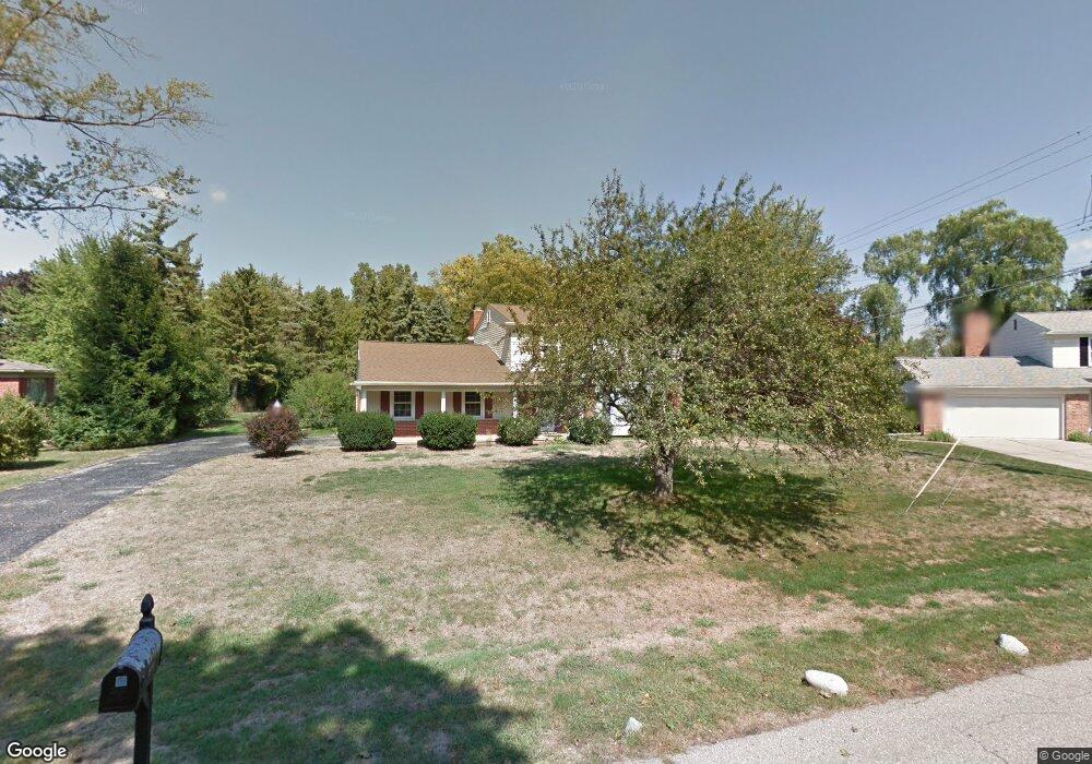 2785 Brady Ln, Bloomfield Hills, MI 48304 - photo 1