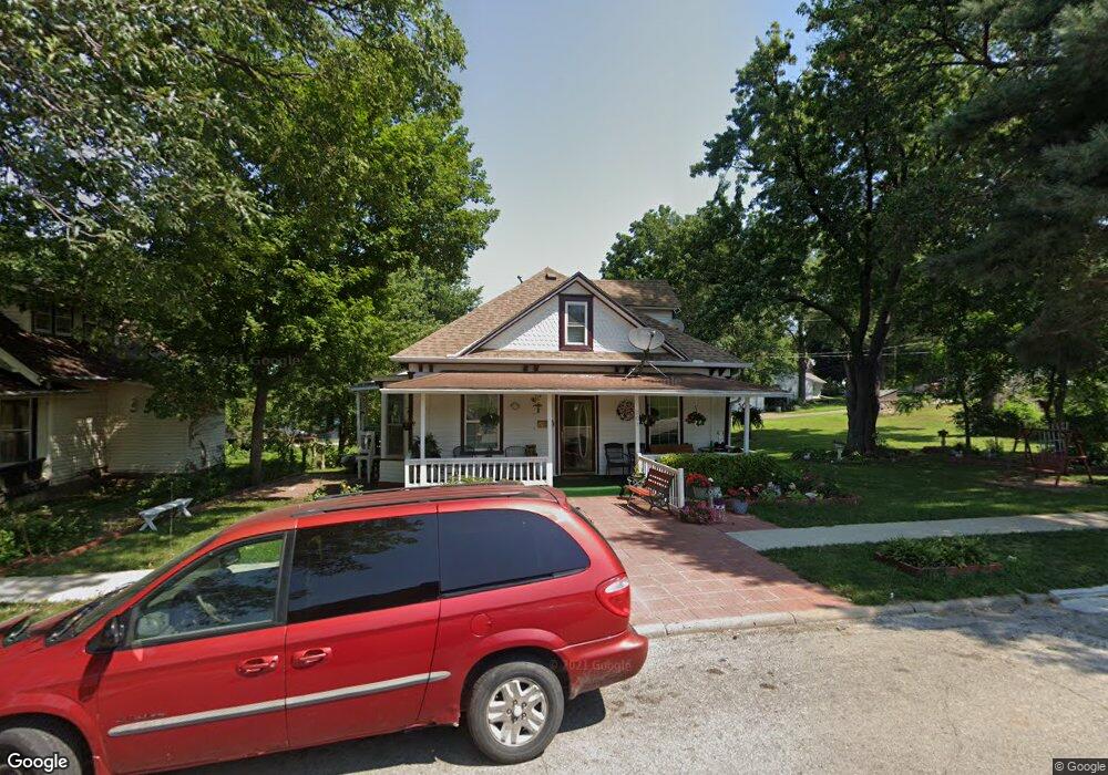 201 Lincoln Ave, Shenandoah, IA 51601 - photo 1