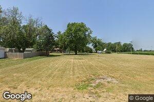 402 Logan St, New Holland, IL 62671