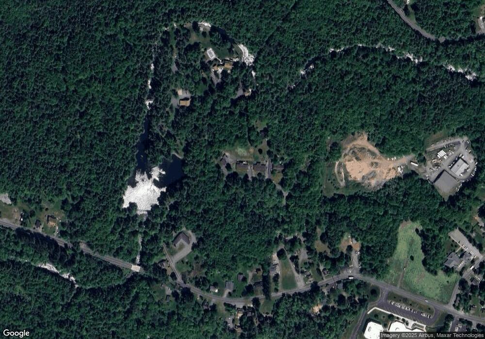 136 Old Dairy Ln, Pocono Pines, PA 18350 - photo 1