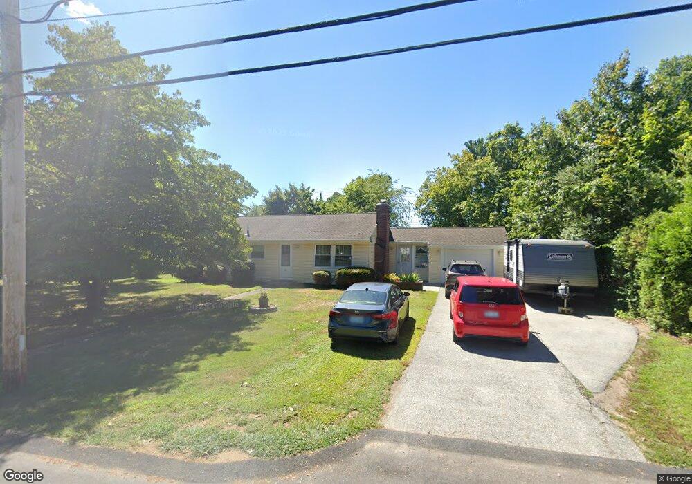 32 Swan Rd, Smithfield, RI 02917 - photo 1