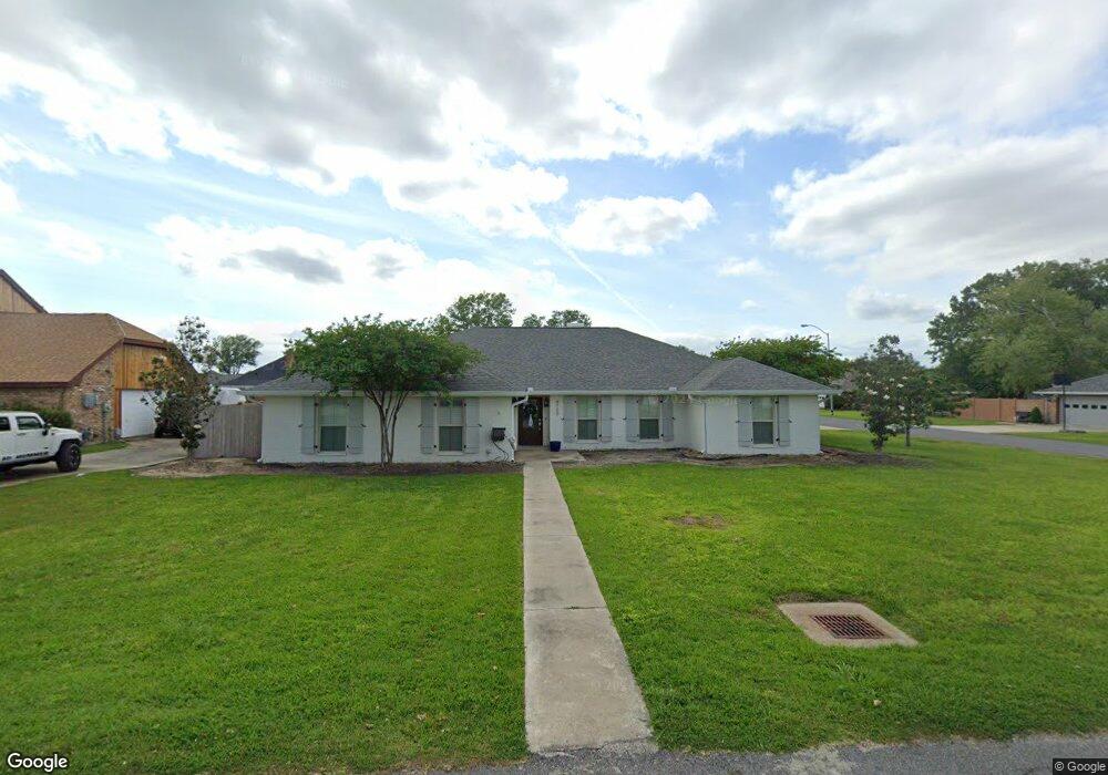 4700 E Quail Hollow Dr, Lake Charles, LA 70605 - photo 1