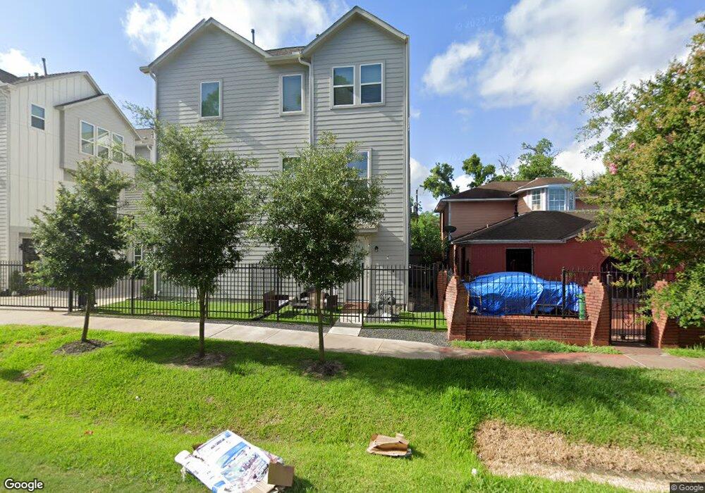 420 W 28th St unit D, Houston, TX 77008 - photo 1