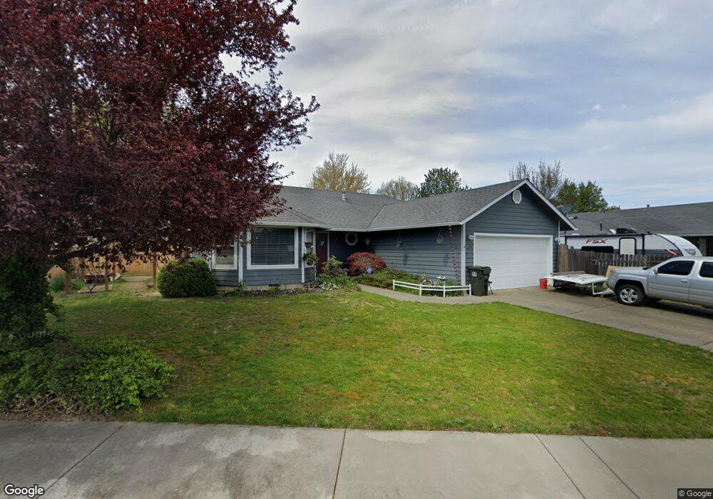2890 Galaxy Way, Grants Pass, OR 97527 - photo 1
