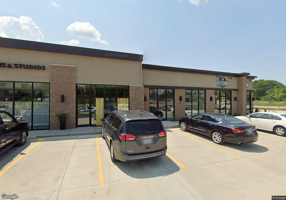 2225 W 53rd St unit C, Davenport, IA 52806 - photo 1